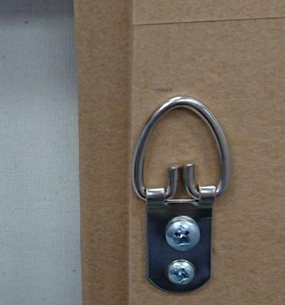 What hangers come with each product?